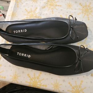 Torrid Elegant Black Flats with Bow